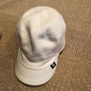 BLOCK HEADWEAR The Club Knit Hat. Size OS. Color White NWT